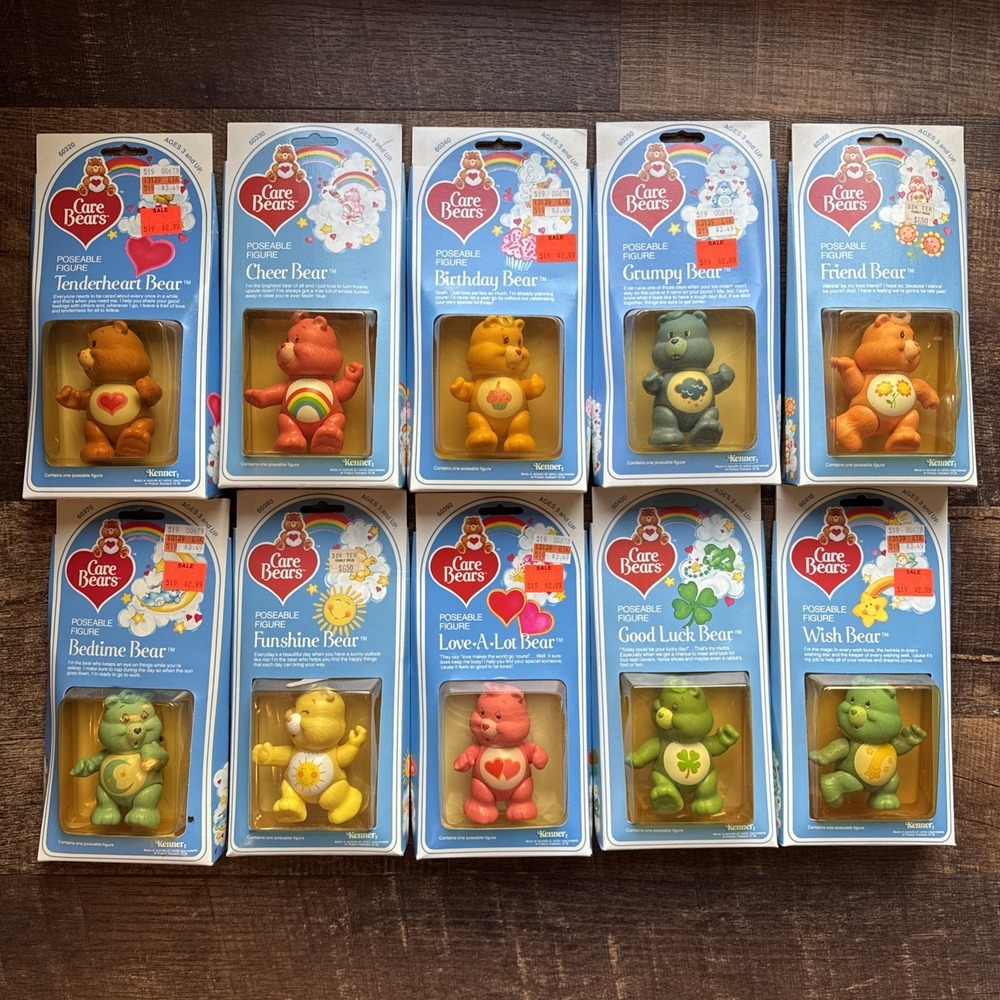 Kenner CARE BEAR 1982 Poseable Figure FACTORY Sealed VINTAGE, HTF